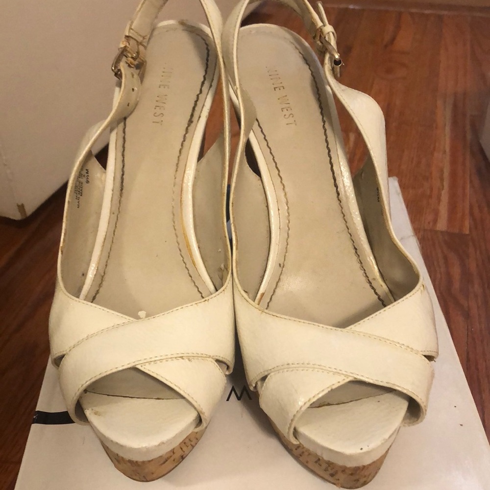 Nine West wooden platform heels. White patent leather top. Sexy shoe. Size 9.5